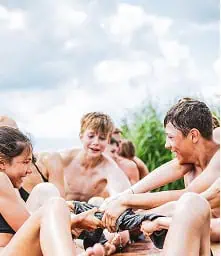 Letní zábava u vody